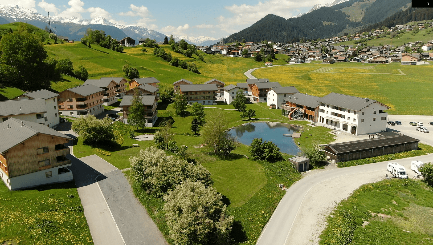 pradas-resort-fruhling-drohnenaufnahme